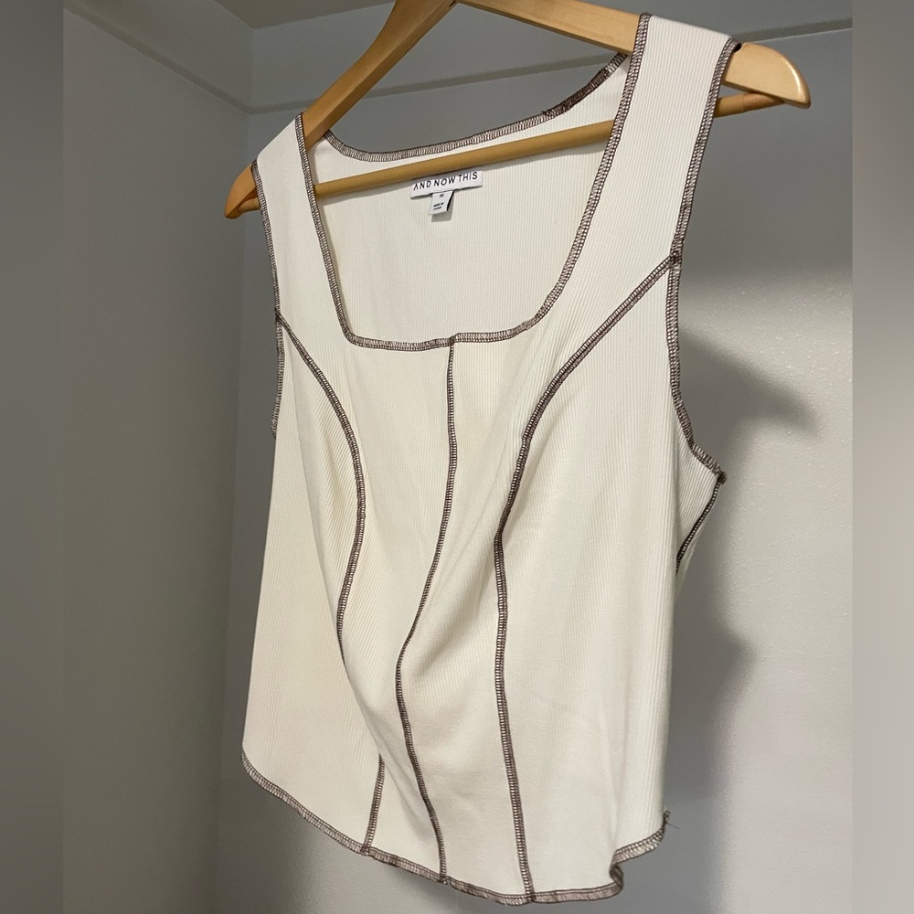 Contour High/Low Tank Top NWOT